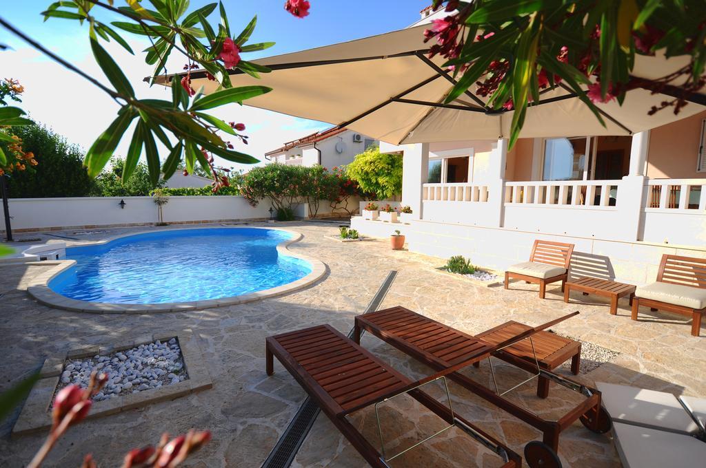 Apartments Villa Marnii Kozino Luaran gambar