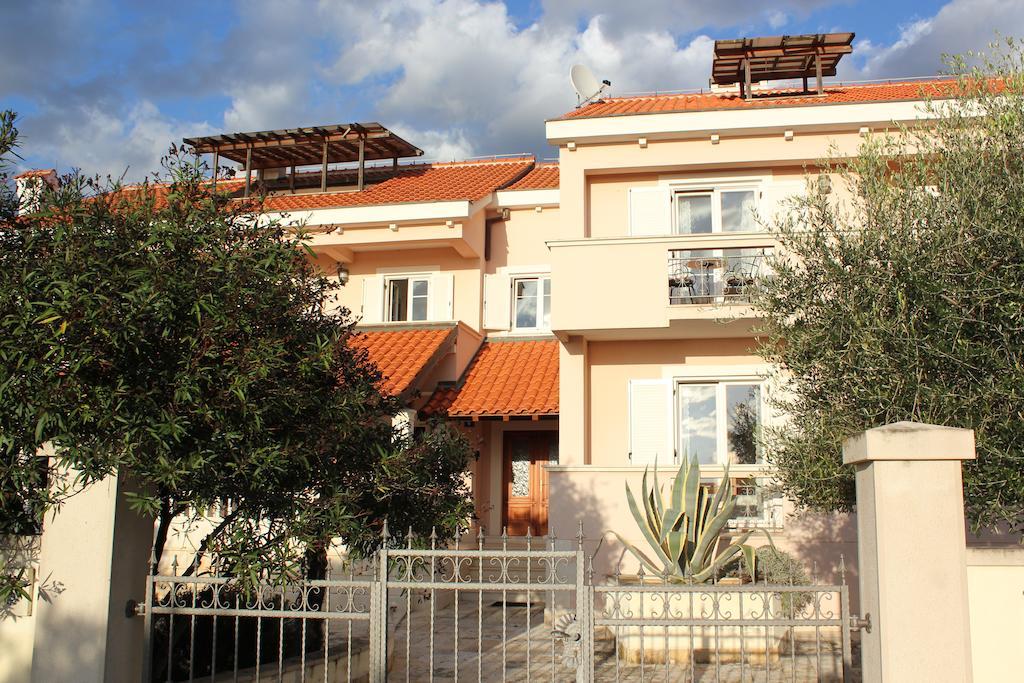 Apartments Villa Marnii Kozino Luaran gambar
